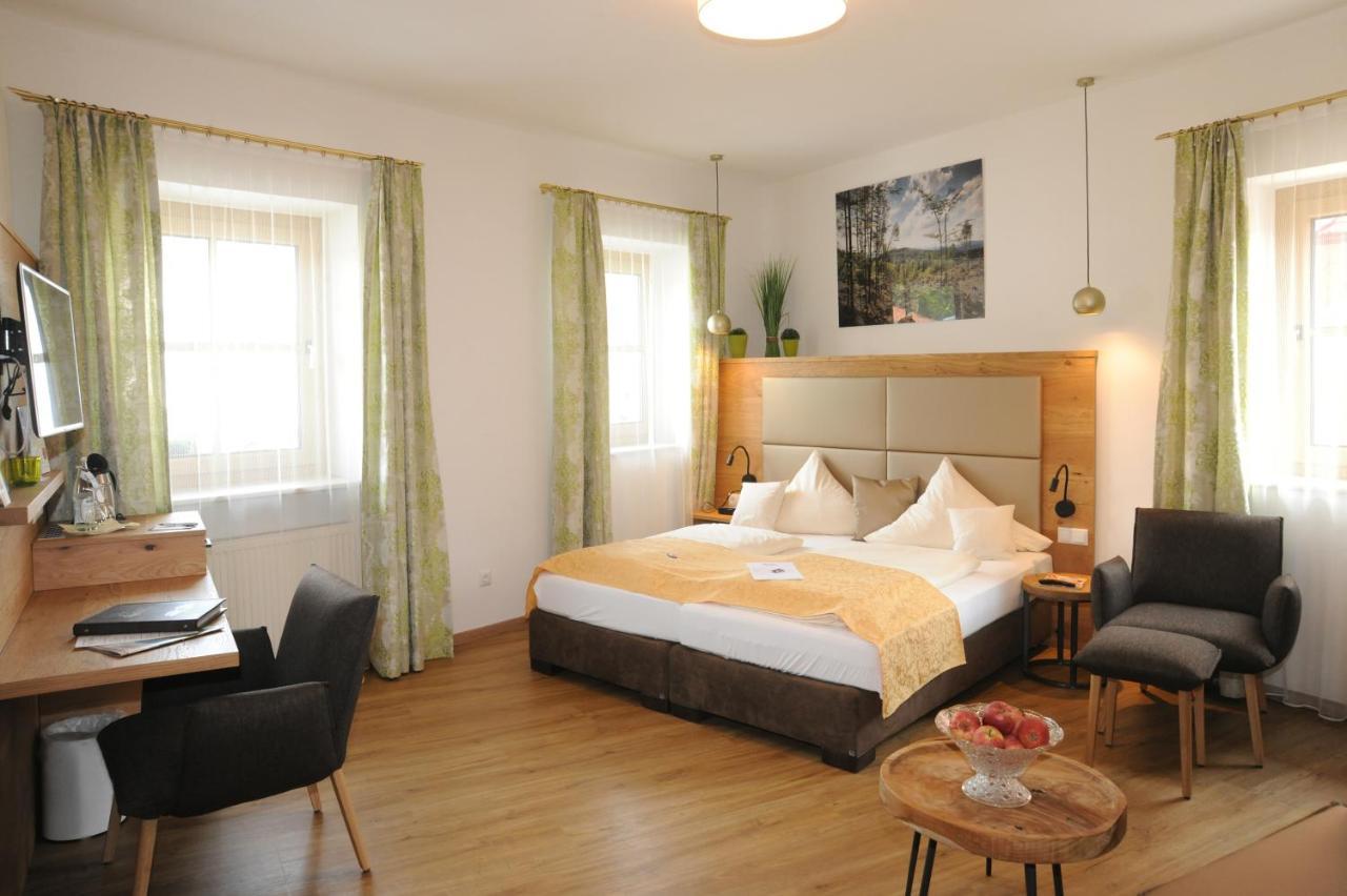 Wander Und Aktiv Hotel Roesslwirt Лам Экстерьер фото