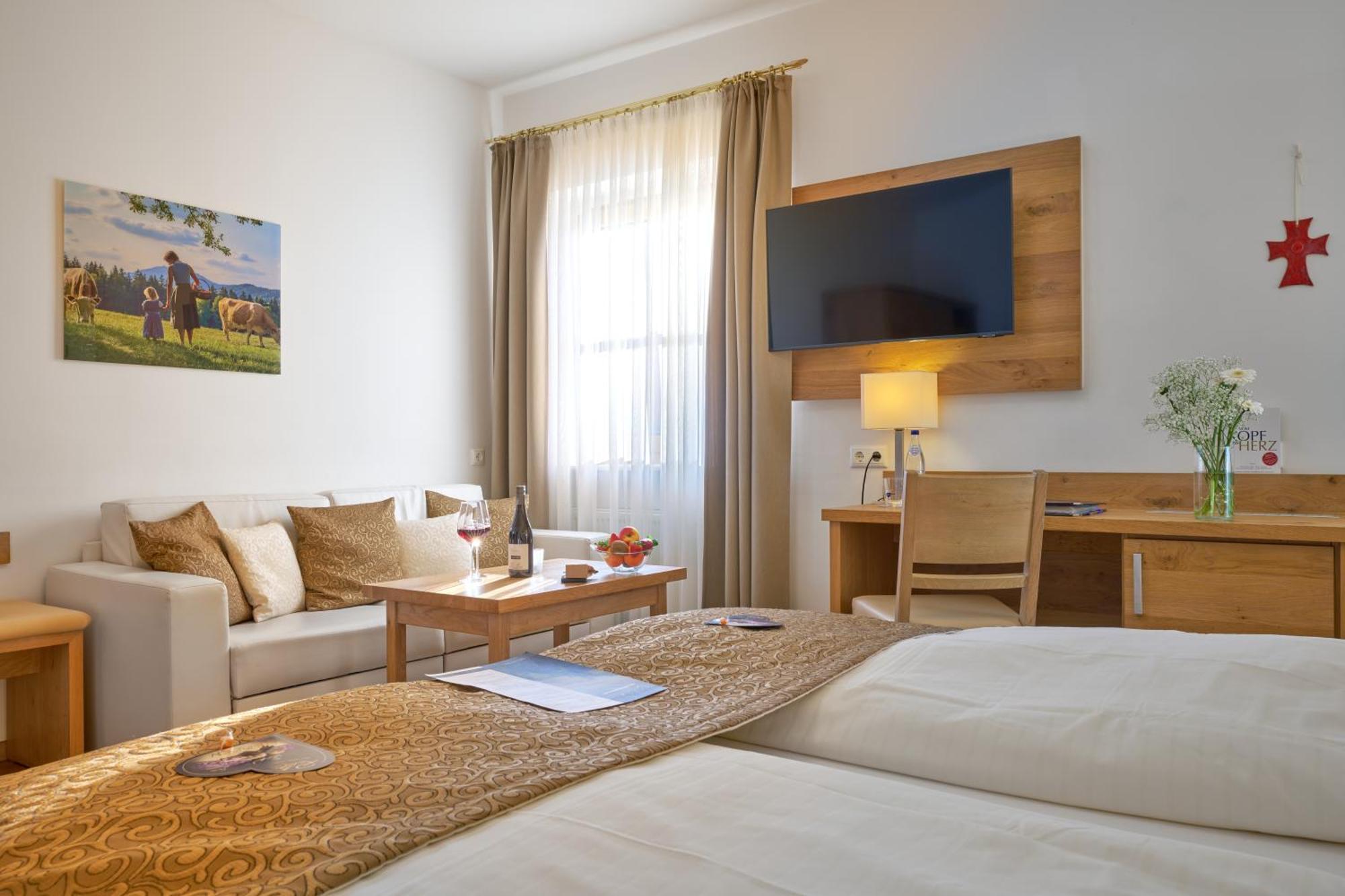 Wander Und Aktiv Hotel Roesslwirt Лам Экстерьер фото
