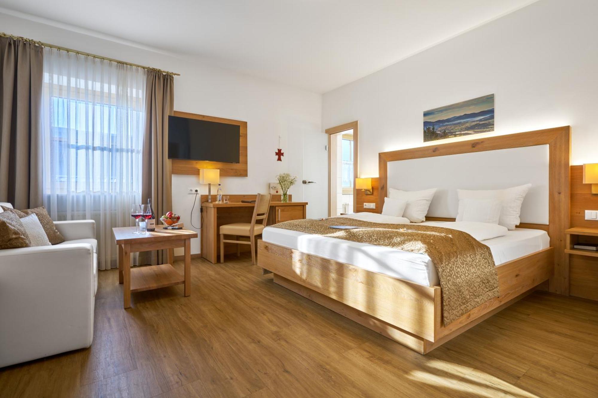 Wander Und Aktiv Hotel Roesslwirt Лам Экстерьер фото